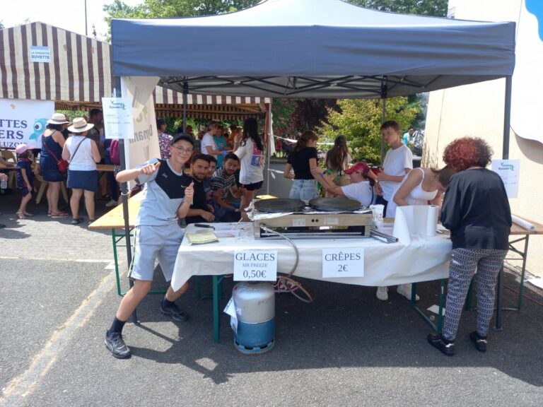 Les Young, en attendant les mangeurs de crêpes et glaces...